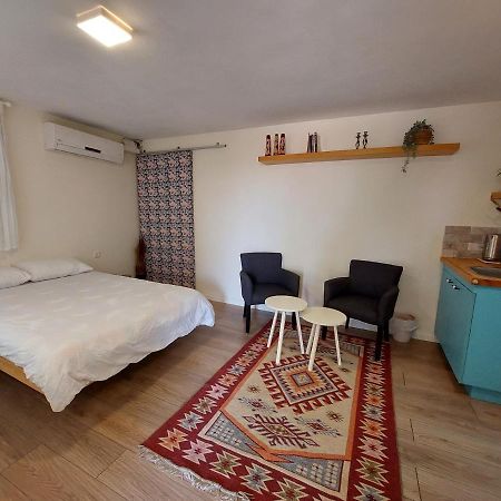 Cute Guest Room Kefar Weradim Екстериор снимка